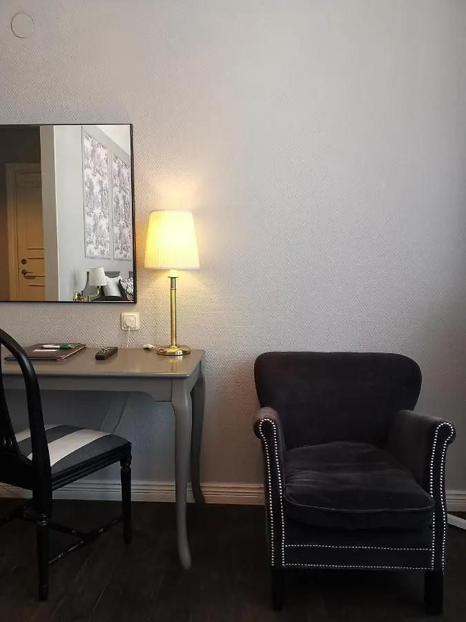 Crystal Plaza Hotel Stockholm 3*,